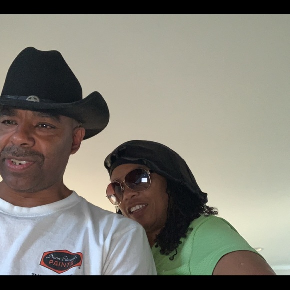 Kenneen the Servant, Wife, Mother, Sister, Friend - Picture 2 of 12